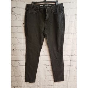 Mossimo black curvy skinny jeans